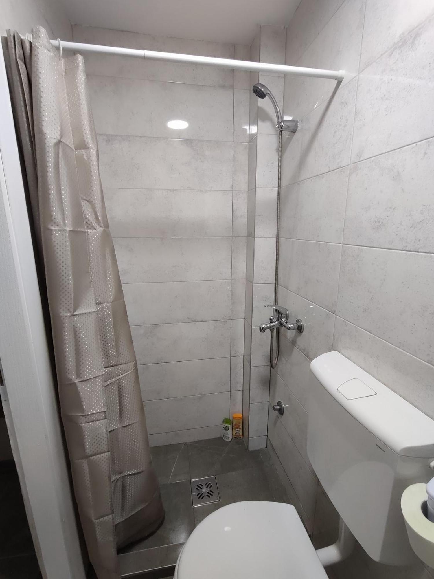 Studio Apartman Free Parking Rubikon Belgrade Luaran gambar